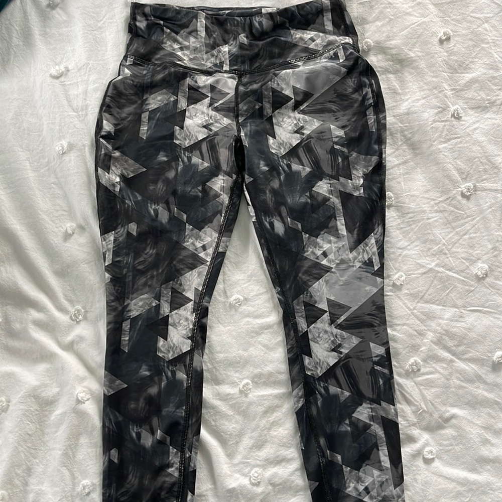 Womens size M leggings. Worn once